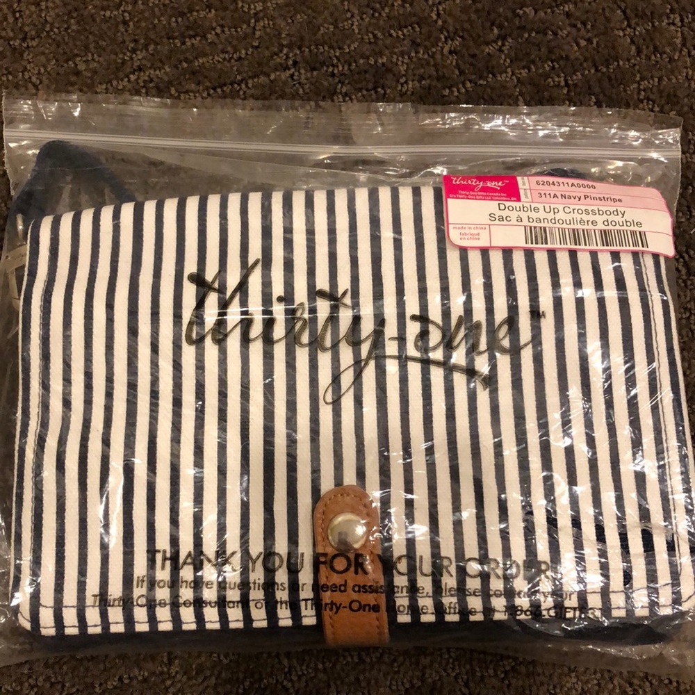 BNIB thirty-one double up crossbody